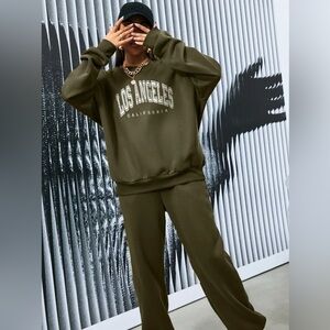 SHEIN Olive Green Sweatshirt and Pants Set (fleece)